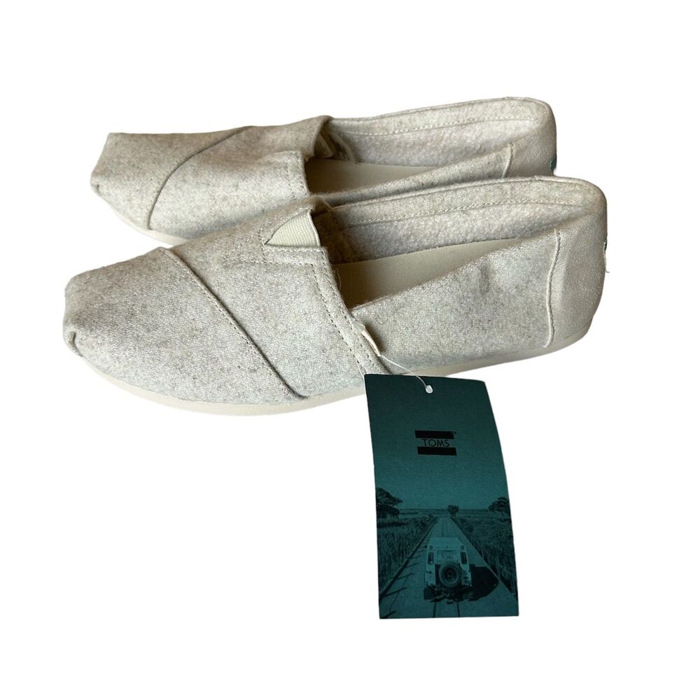 Womens Toms size 9 Felt/faux shearling